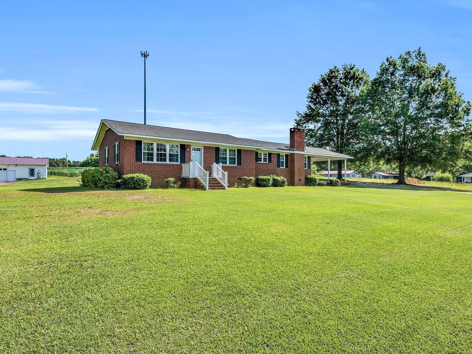 6080 Us Highway 421 N Lillington, NC 27546 - Thumbnail 4