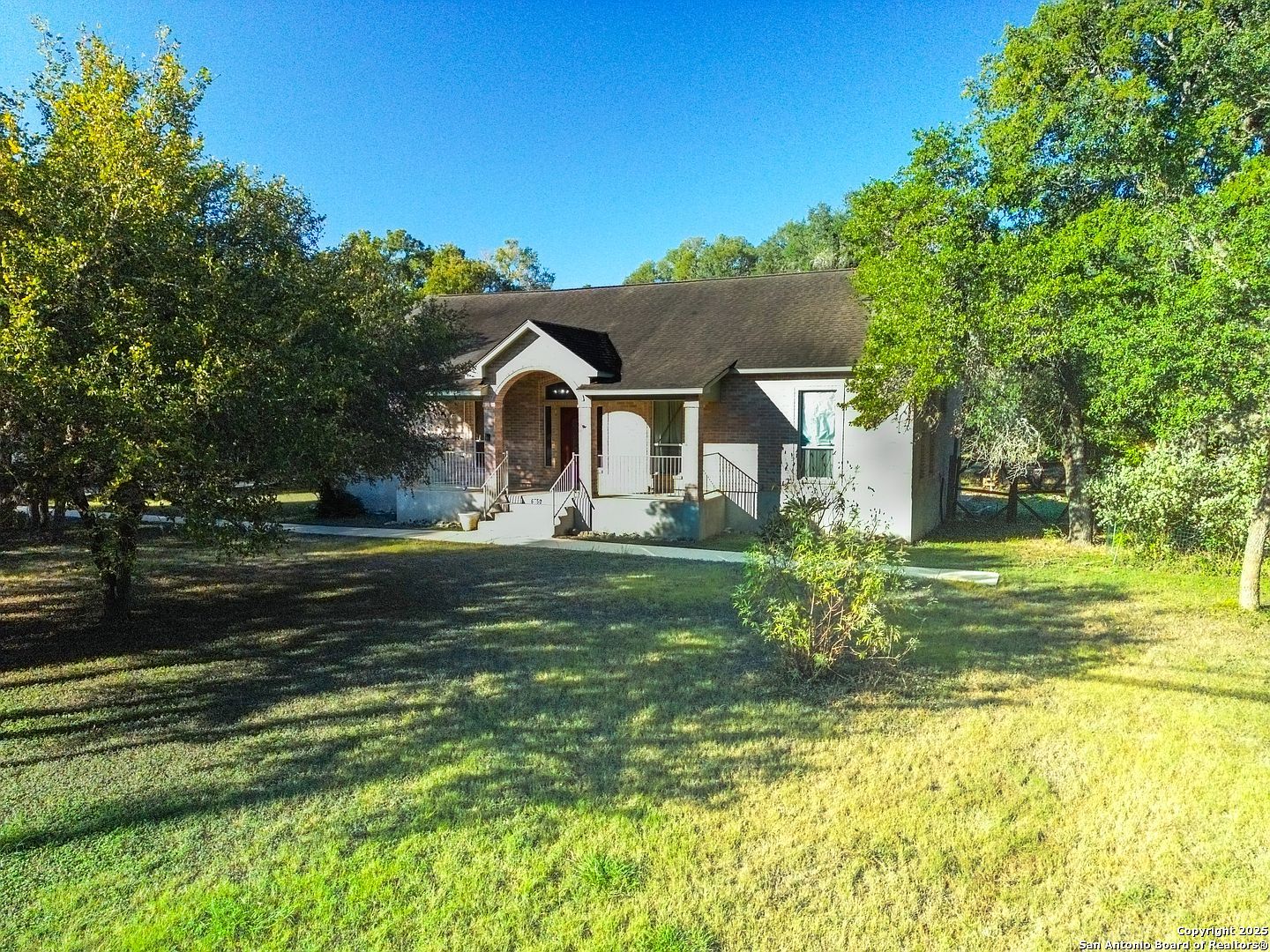6750 Circle Oak Dr Bulverde, TX 78163 - Thumbnail 4