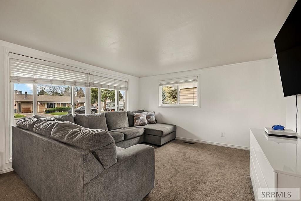 2287 Croft St Idaho Falls, ID 83401 - Thumbnail 4