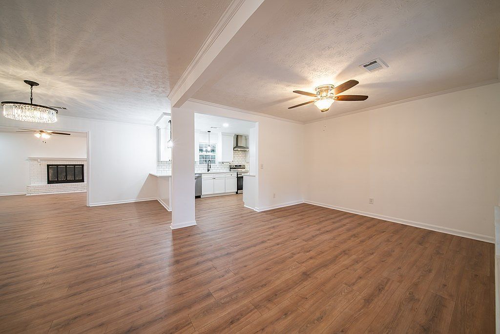 523 N Oakley Dr Columbus, GA 31906 - Thumbnail 4