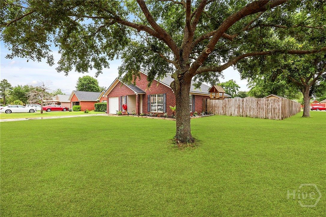 316 Clairemore Cir Hinesville, GA 31313 - Thumbnail 4