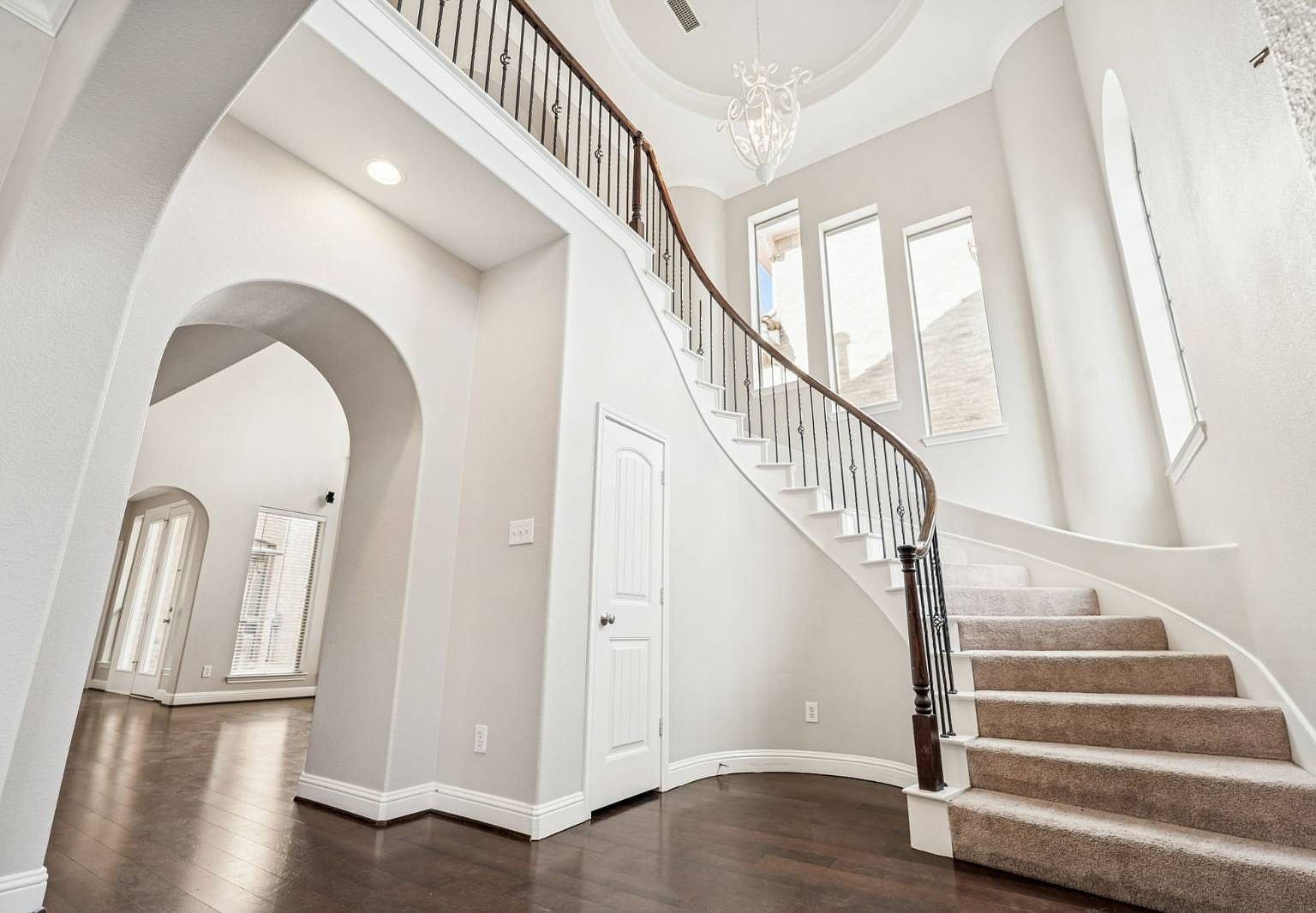 821 La Cima Irving, TX 75039 - Thumbnail 4