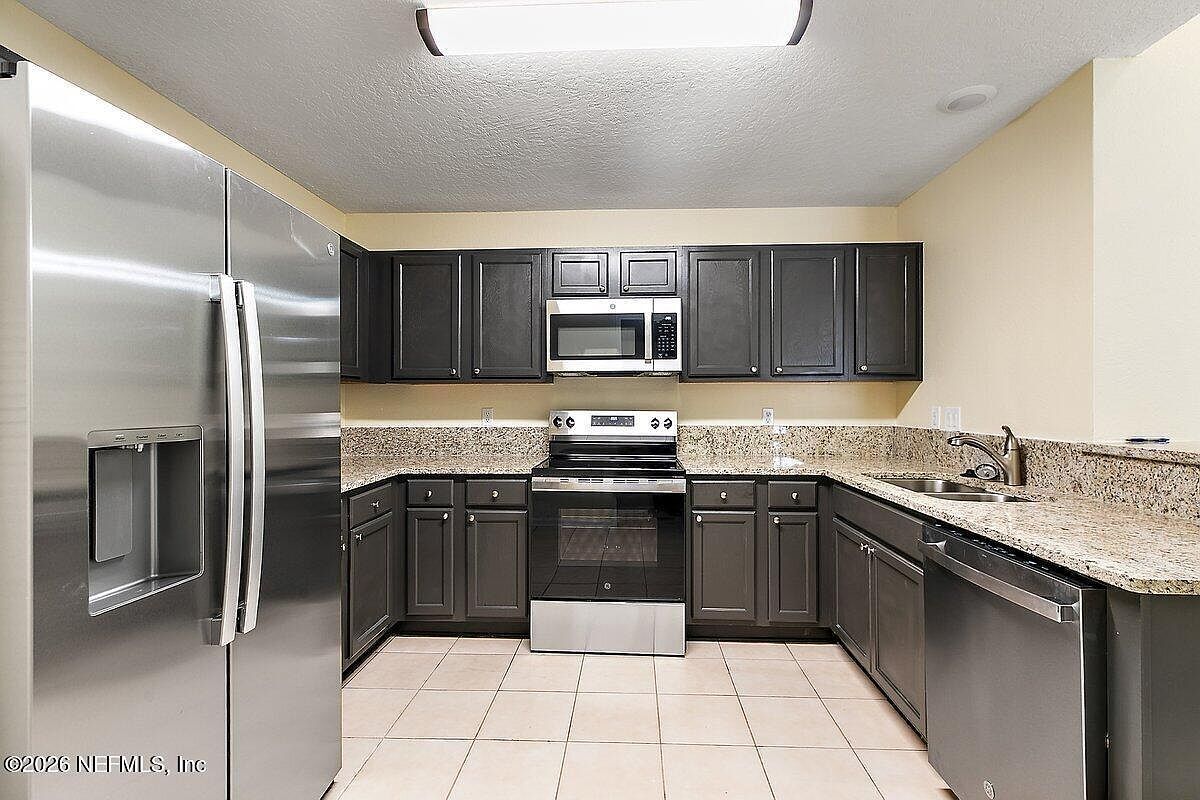 1466 Manotak Point Dr Unit 208 Jacksonville, FL 32210 - Thumbnail 4