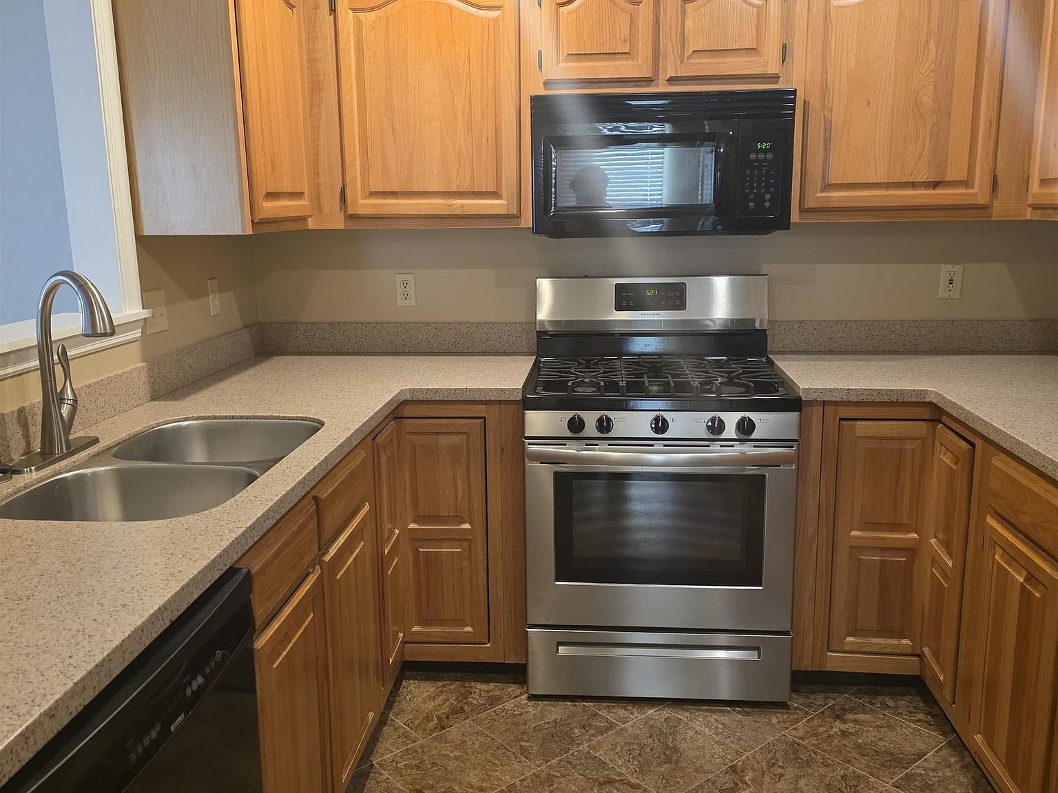 1106 S Graywell Dr Bloomington, IN 47401 - Thumbnail 4