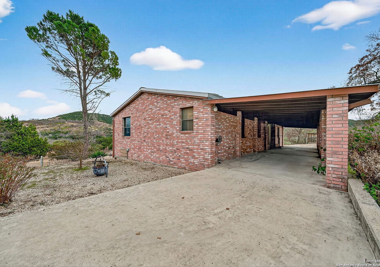 1560 Coalkiln Rd Medina, TX 78055 - Thumbnail 4