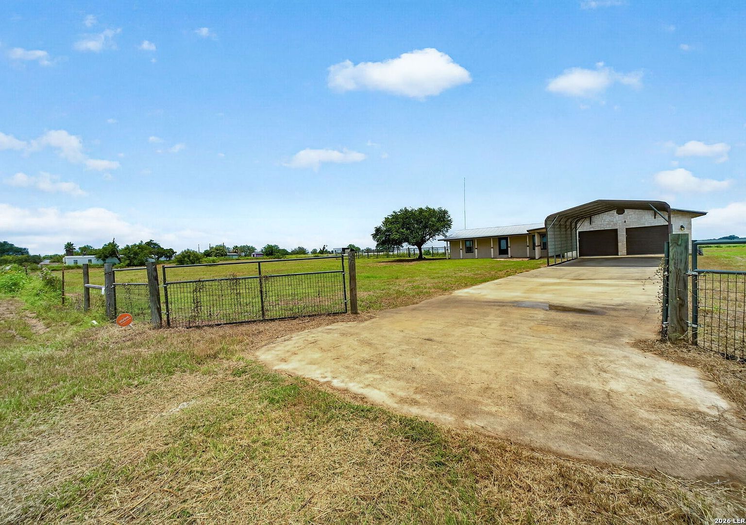 4044 W Fm 476 Poteet, TX 78065 - Thumbnail 4