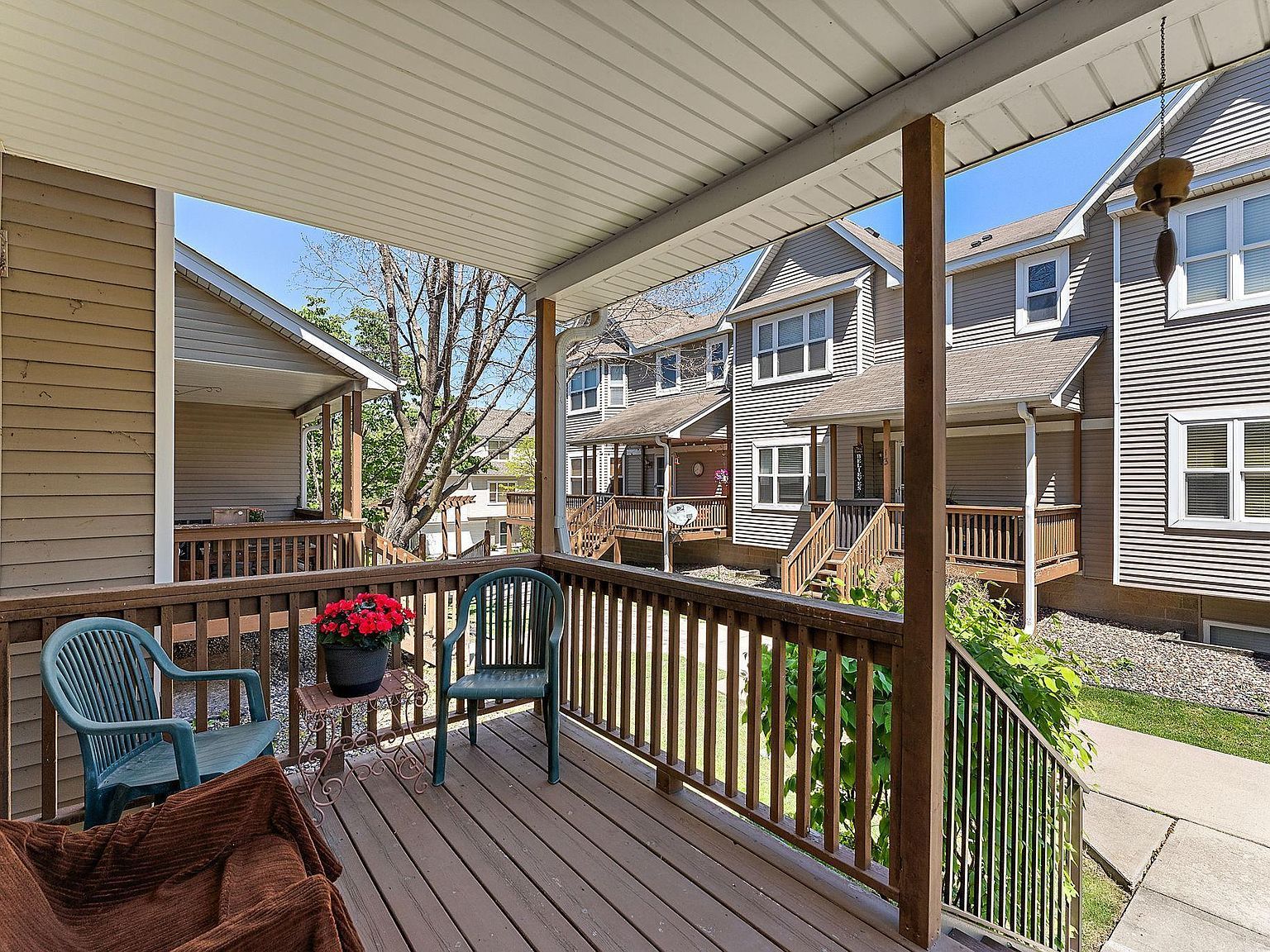 21 River Bend Pl Chaska, MN 55318 - Thumbnail 4