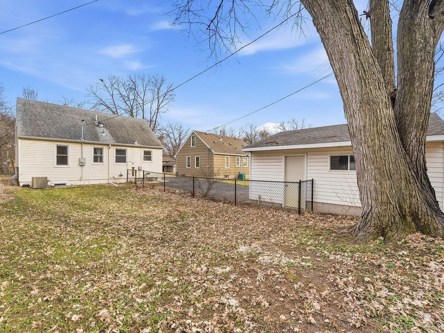 3110 Pennsylvania Ave S Saint Louis Park, MN 55426 - Thumbnail 4