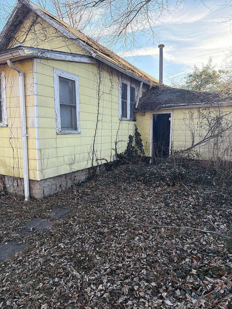 365 S 2nd St Livingston, IL 62058 - Thumbnail 4