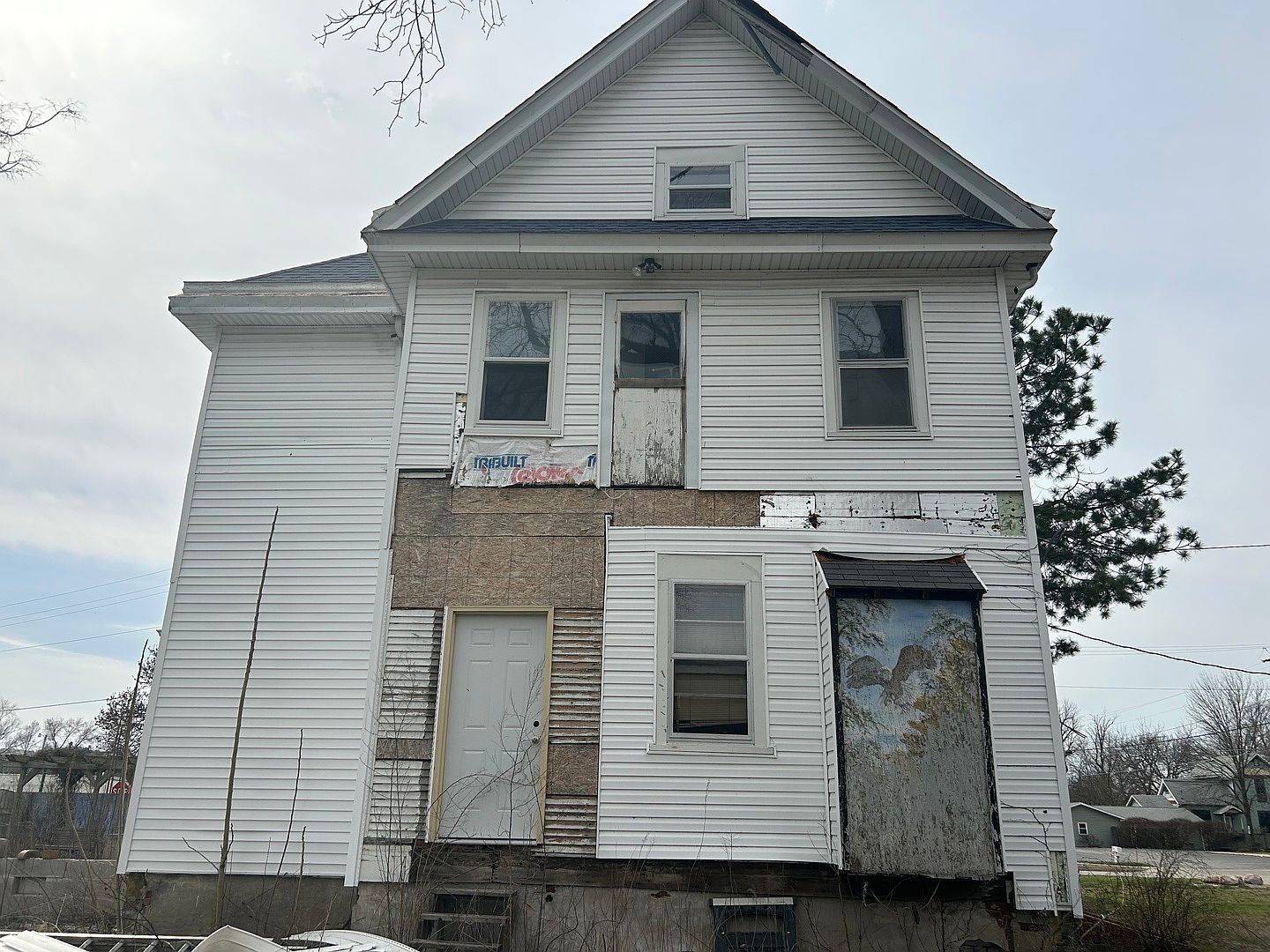 505 S Main St Tuscola, IL 61953 - Thumbnail 4