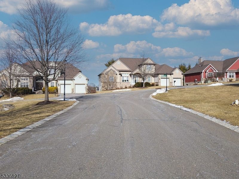 3 Wentworth Ct Hamburg, NJ 07419 - Thumbnail 4