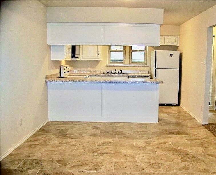 2506 Oak Leaf Dr Arlington, TX 76006 - Thumbnail 4