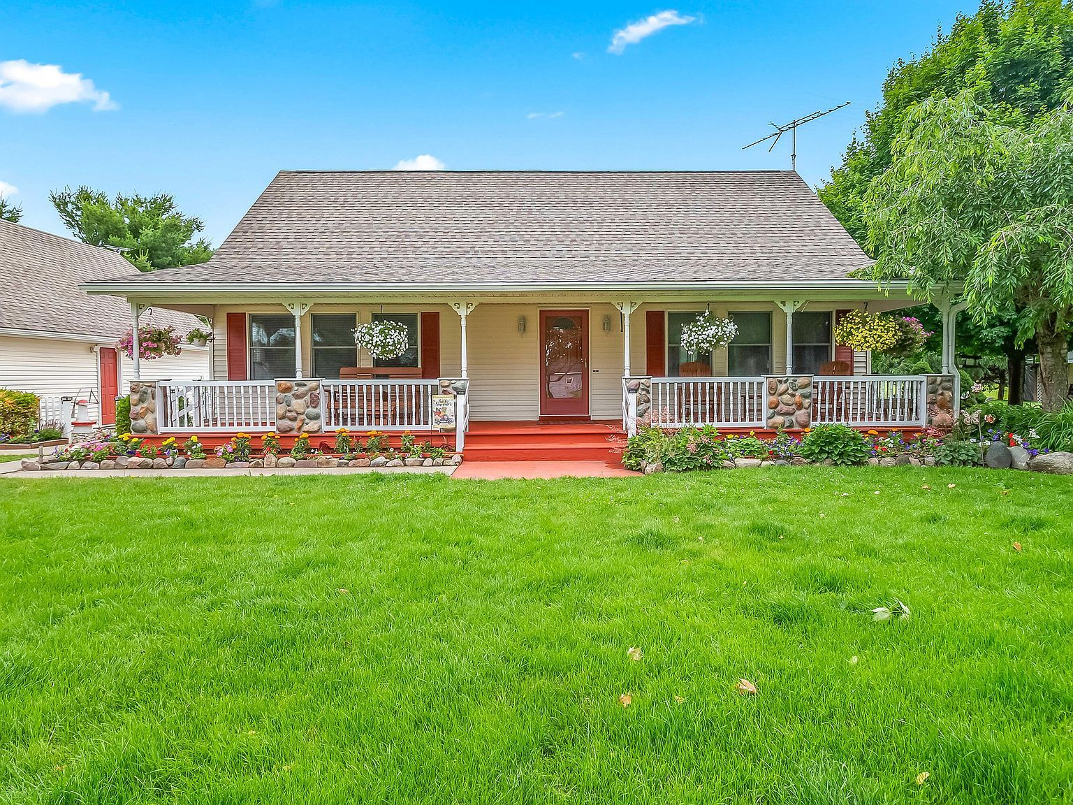 31688 W Colon Rd Colon, MI 49040 - Thumbnail 4