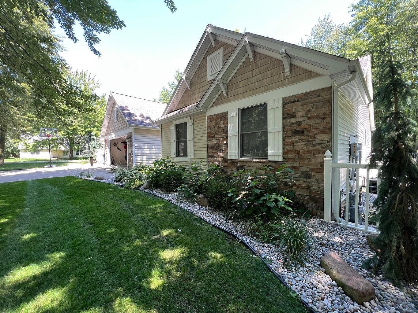 231 Aaron Dr Coldwater, MI 49036 - Thumbnail 4