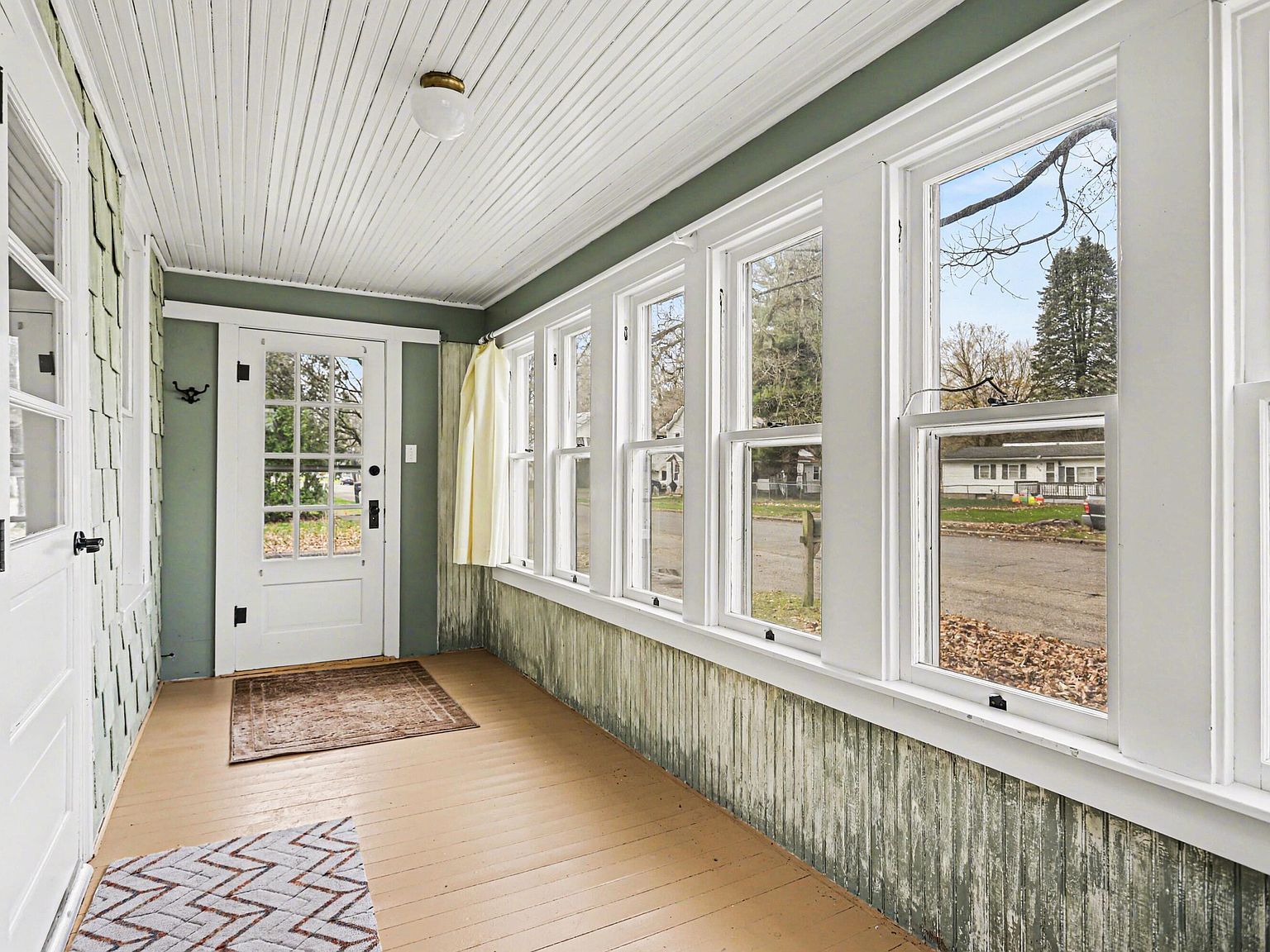 325 W Burr Oak St Centreville, MI 49032 - Thumbnail 4