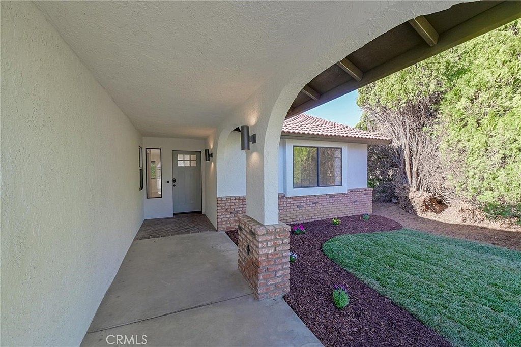 18515 Kalin Ranch Dr Victorville, CA 92395 - Thumbnail 4