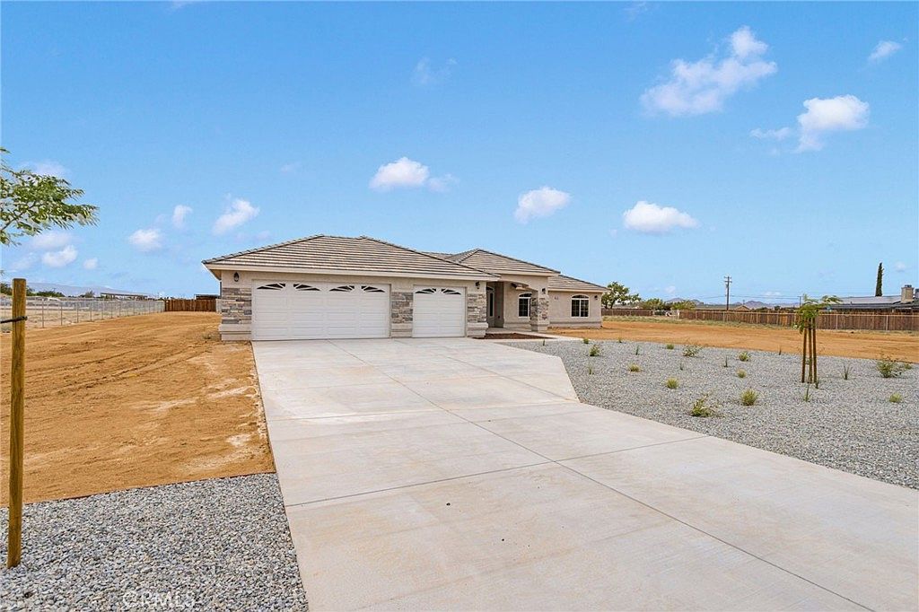 12584 Mesquite Rd Apple Valley, CA 92308 - Thumbnail 4