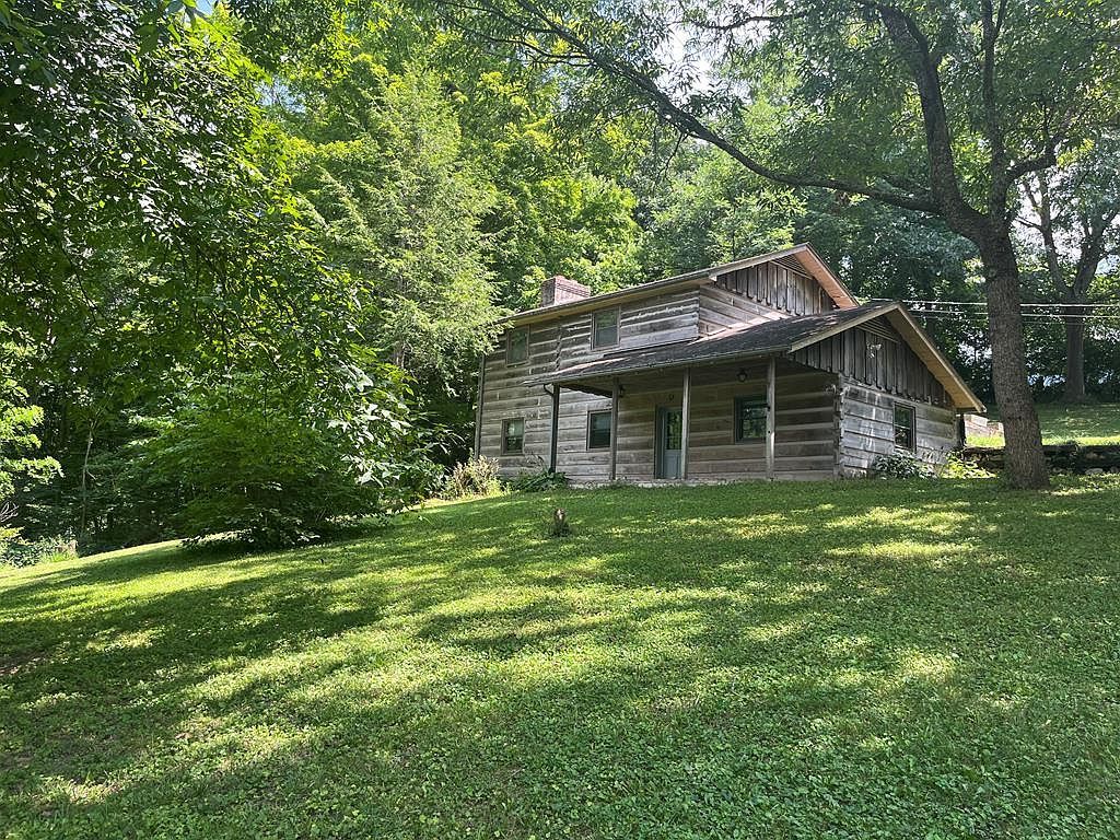 386 Keen Rd Pounding Mill, VA 24637 - Thumbnail 4