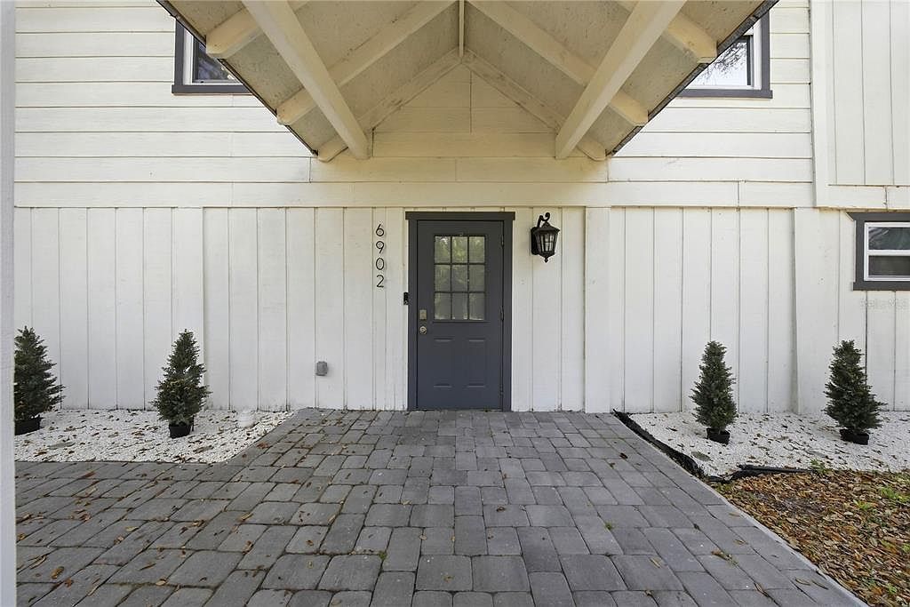 6902 E 29th Ave Tampa, FL 33619 - Thumbnail 4