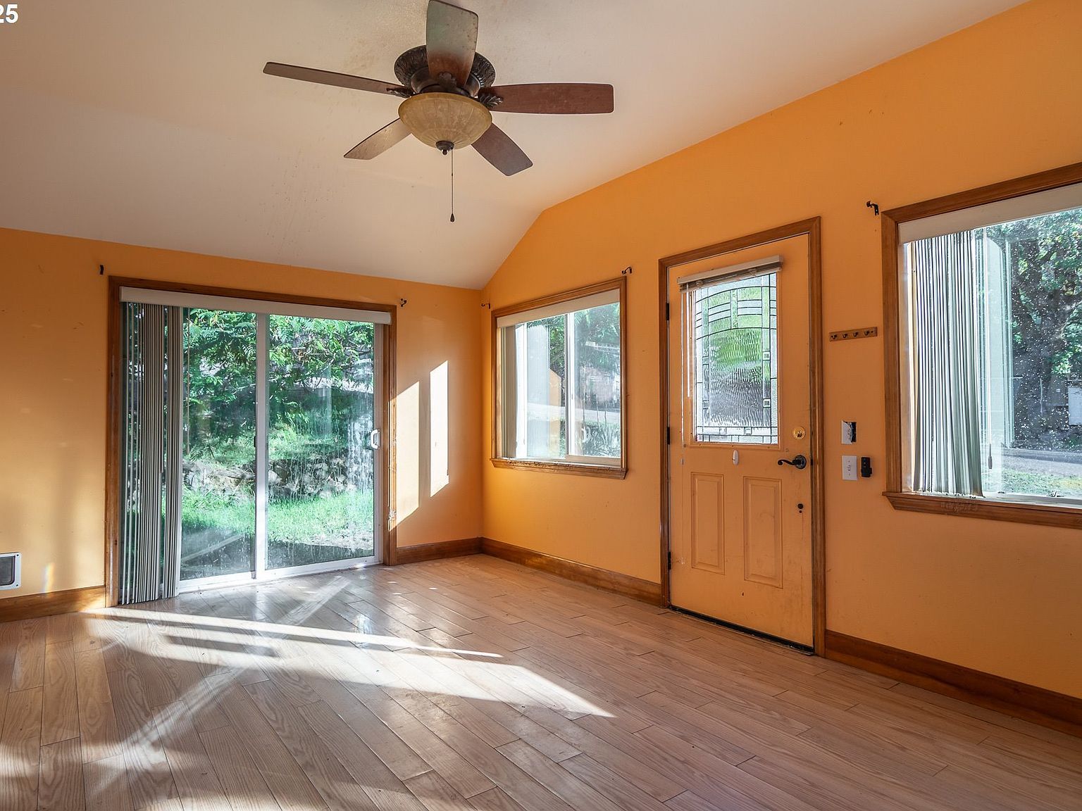 839 Union Gap Loop Rd Oakland, OR 97462 - Thumbnail 4