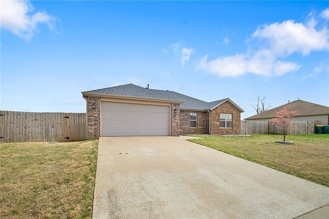 311 Violet St Centerton, AR 72719 - Thumbnail 4