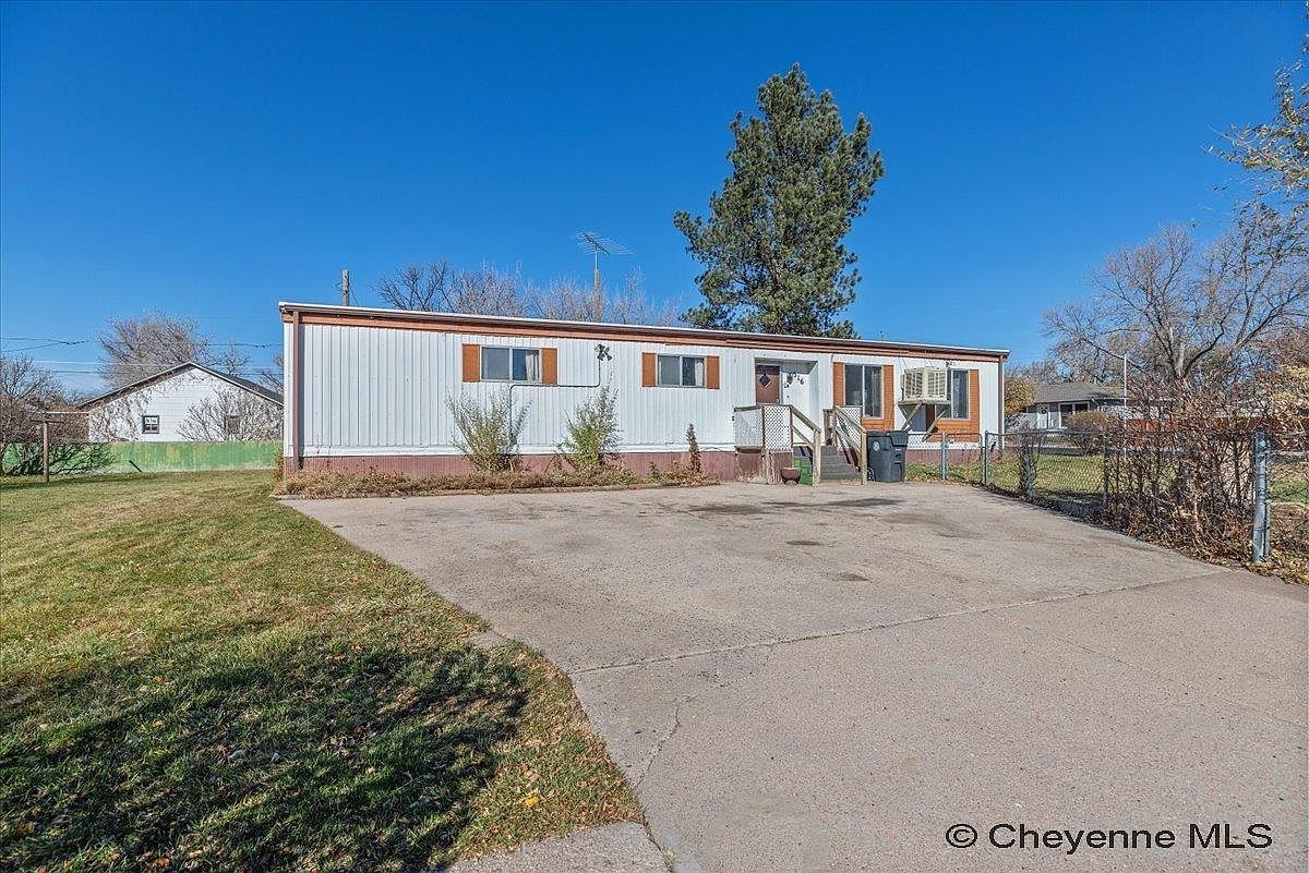 516 E 4th St Cheyenne, WY 82007 - Thumbnail 4