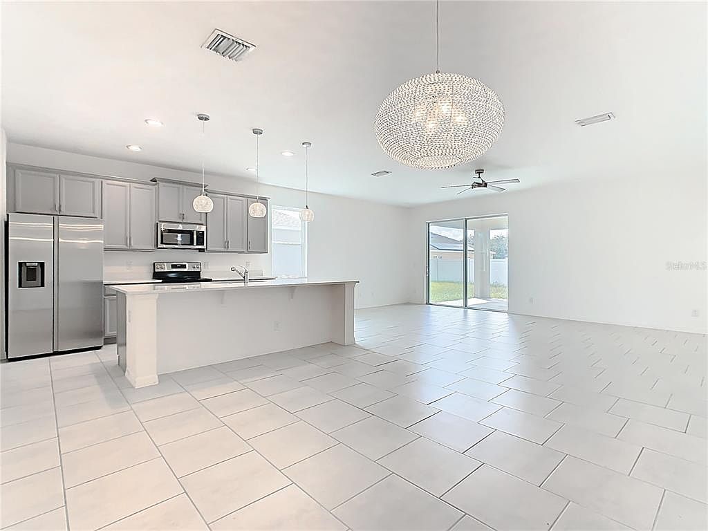 417 Tisone Ln Davenport, FL 33837 - Thumbnail 4