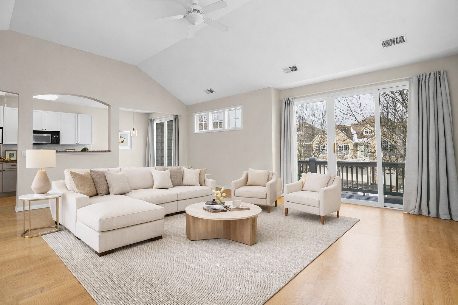 360 Promontory Ln Unit B Wauconda, IL 60084 - Thumbnail 4