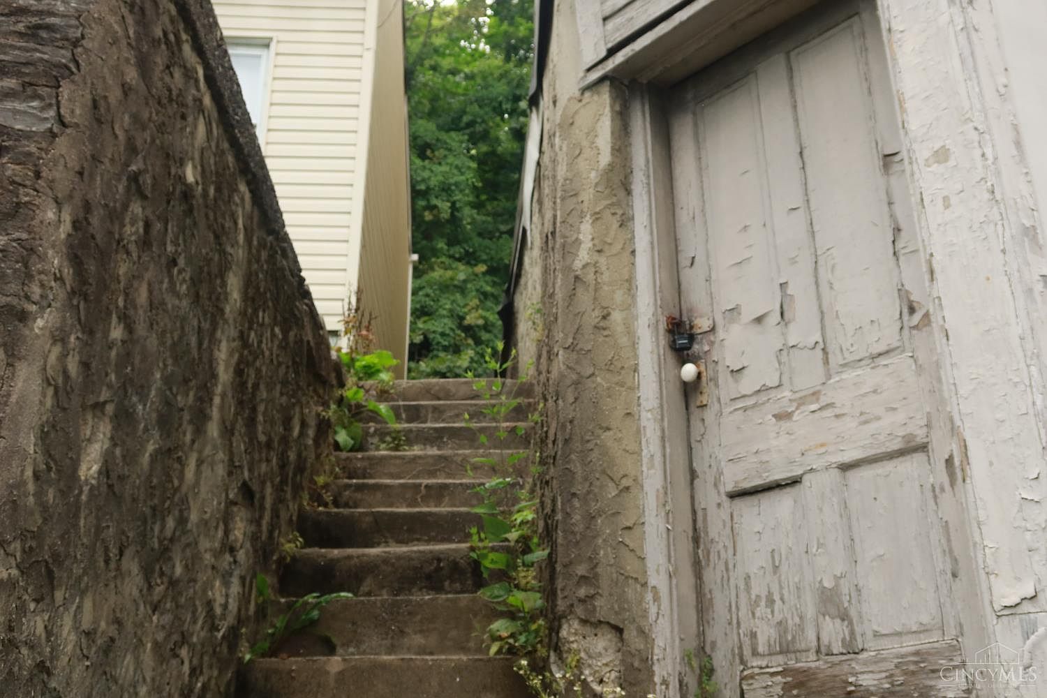 2425 Glenway Ave Cincinnati, OH 45204 | Single Family