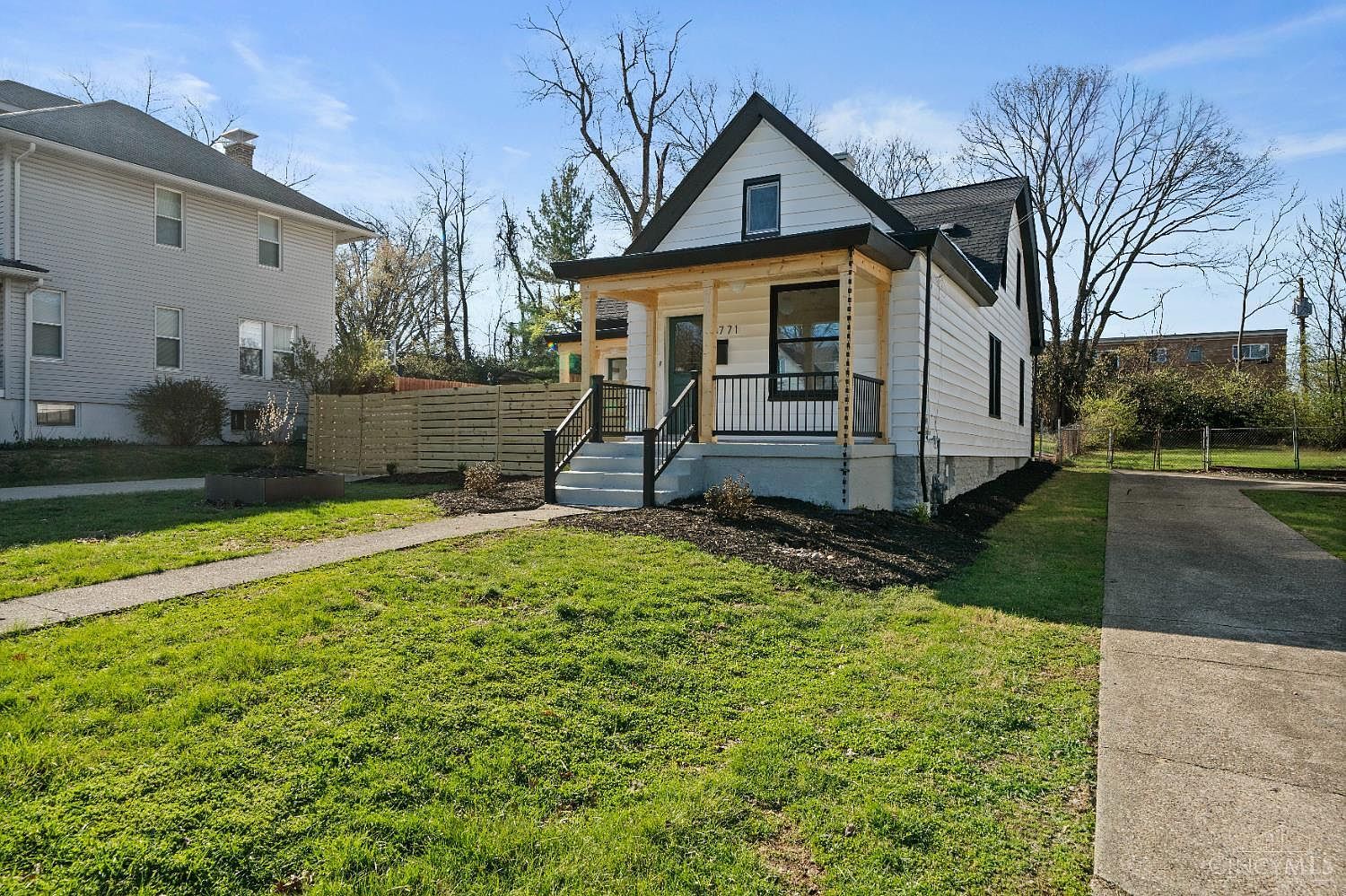 3771 Herbert Ave Cincinnati, OH 45211 - Thumbnail 4