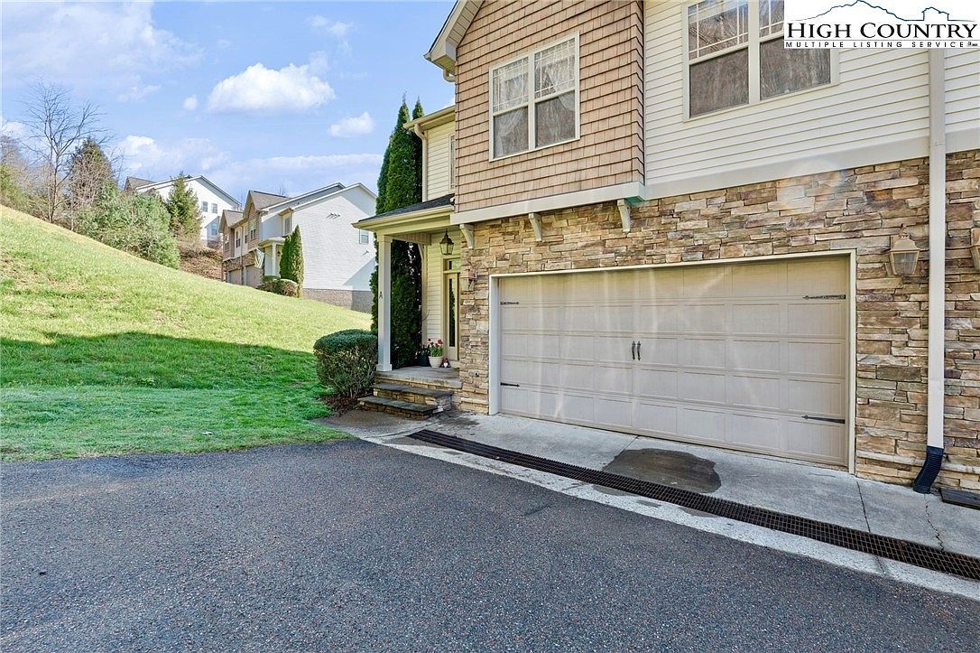 166 Azor Ct #2A Boone, NC 28607 - Thumbnail 4