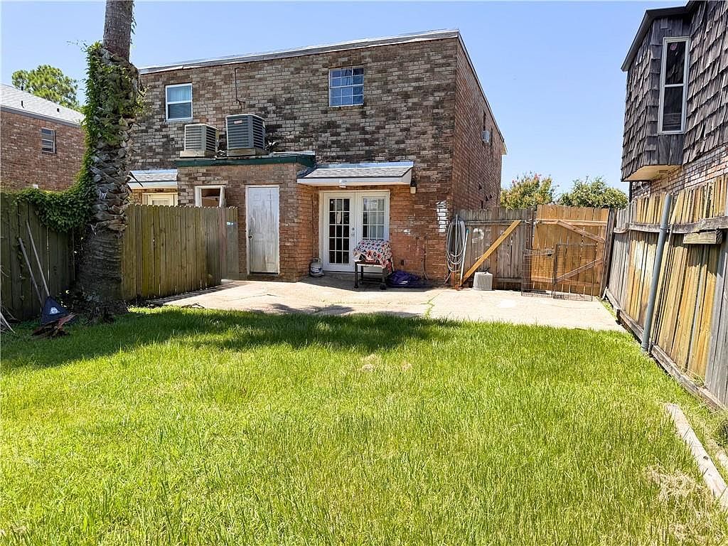 7021 Yorktown Dr New Orleans, LA 70127 - Thumbnail 4