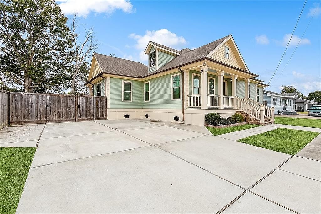 2500 Culotta St Chalmette, LA 70043 - Thumbnail 4