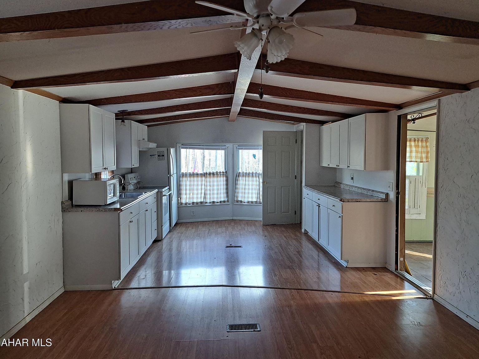 150 Melody Ln Flinton, PA 16640 - Thumbnail 4