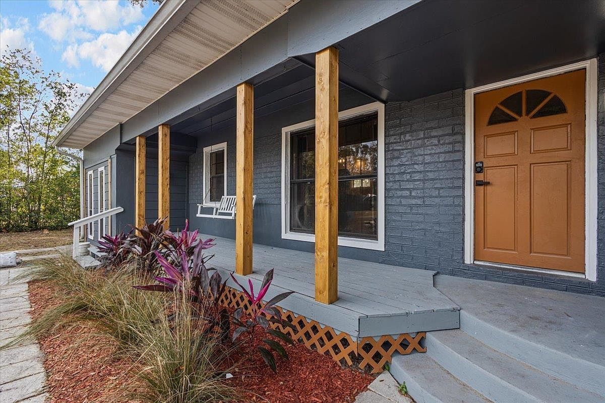 413 E Elm St Perry, FL 32347 - Thumbnail 4