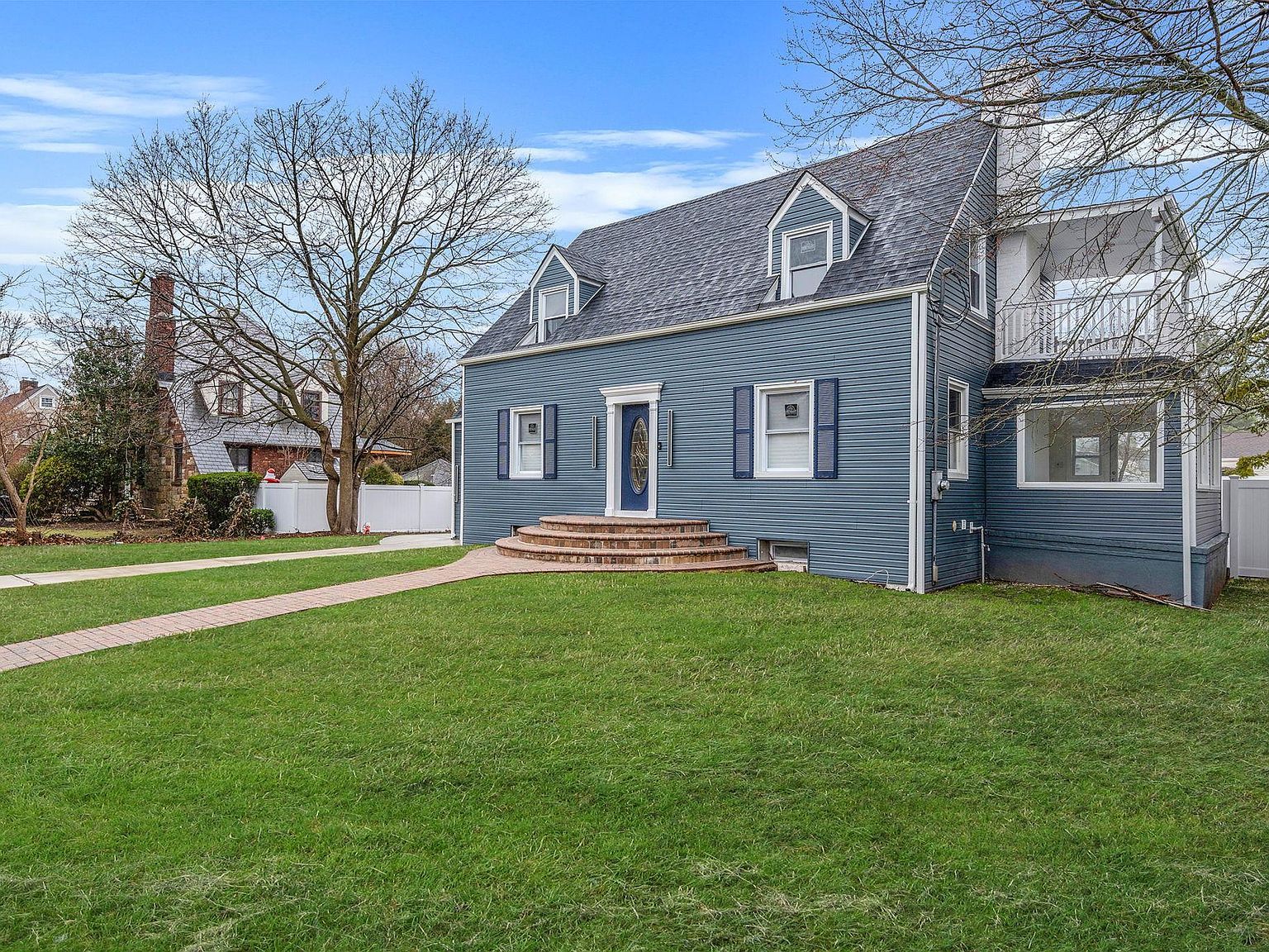 255 Moore Ave Freeport, NY 11520 - Thumbnail 4