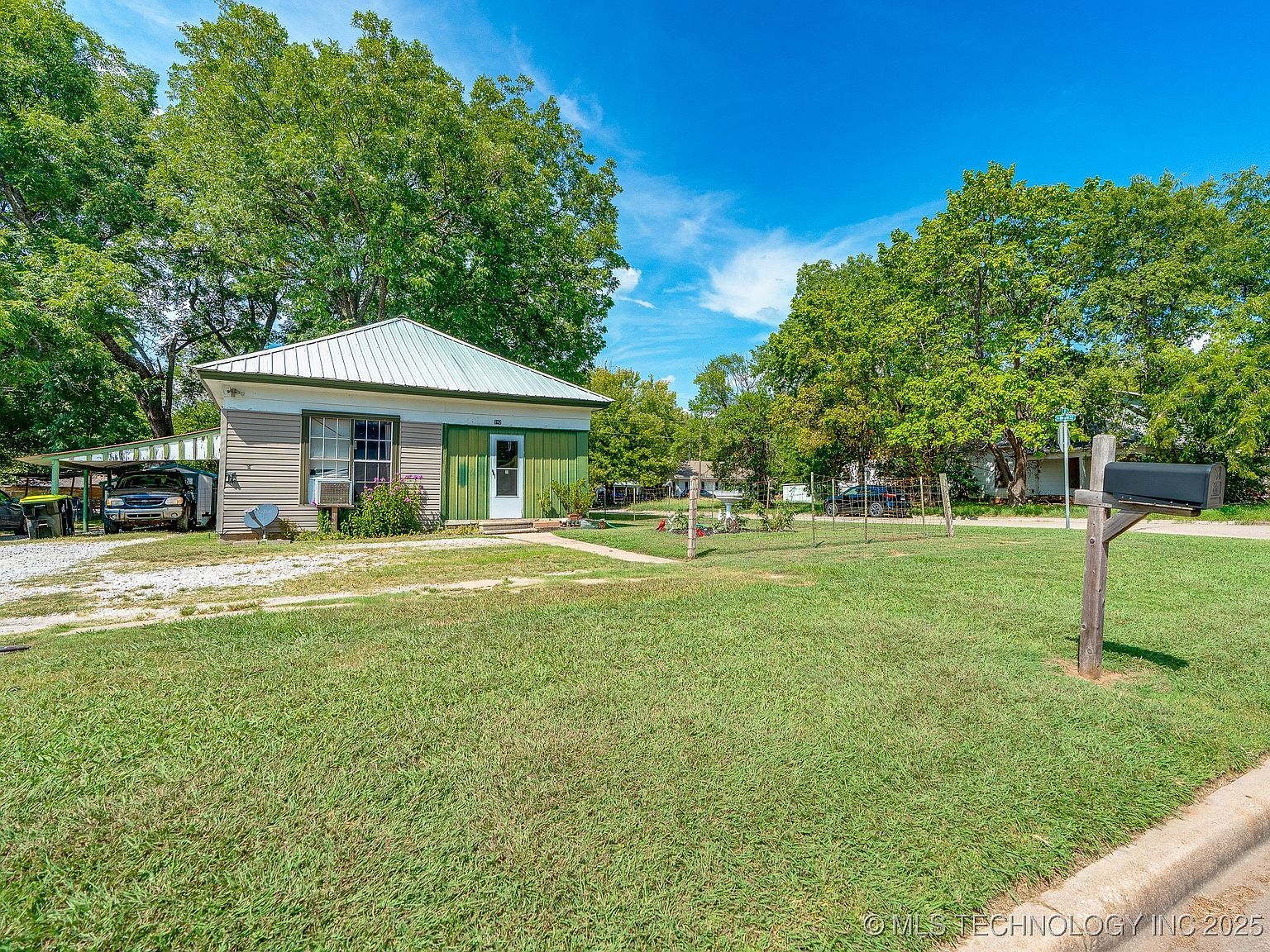 742 E 8th St Ada, OK 74820 - Thumbnail 4