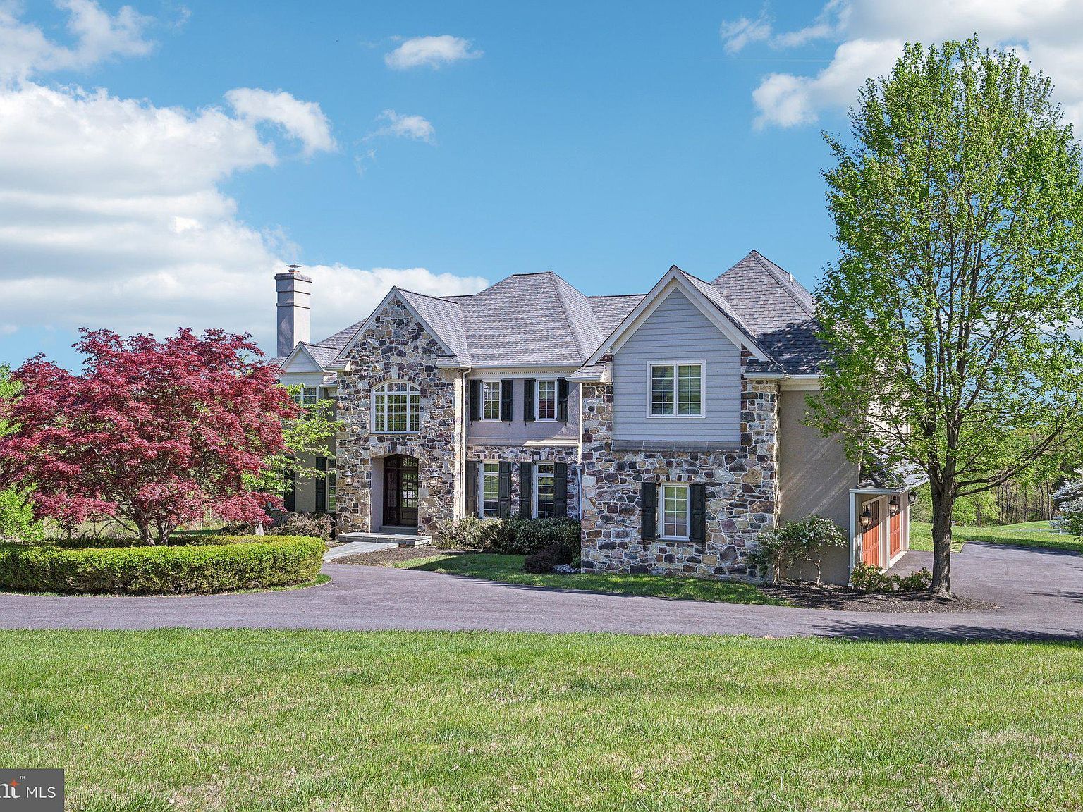 2 Autumn Meadow Ln Malvern, PA 19355 - Thumbnail 4