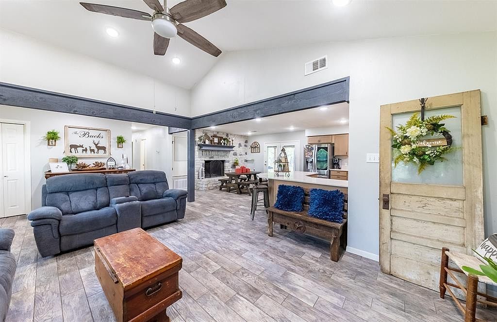 7338 Fm 1624 Lexington, TX 78947 - Thumbnail 4