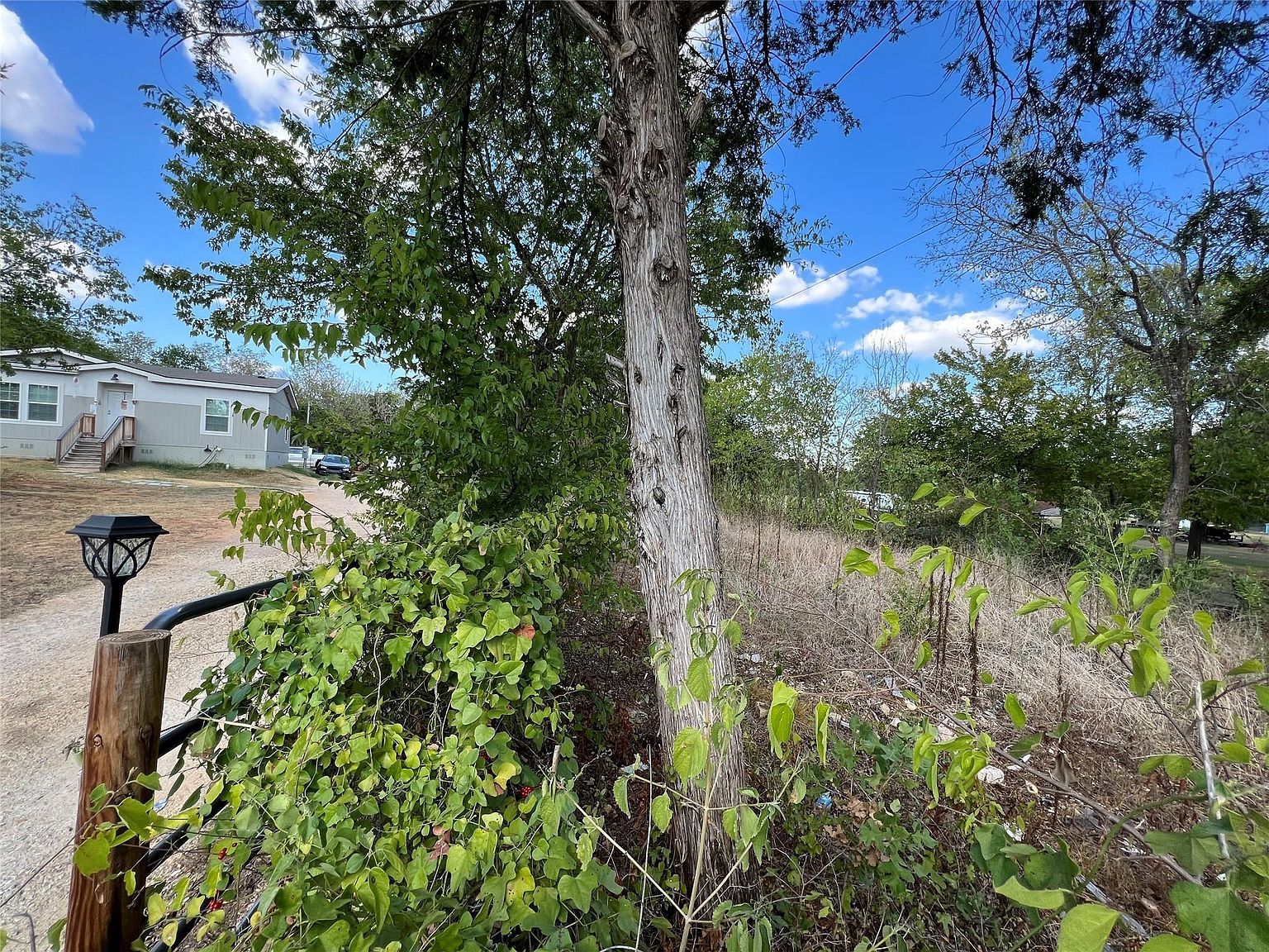 529 Madison St Elgin, TX 78621 - Thumbnail 4