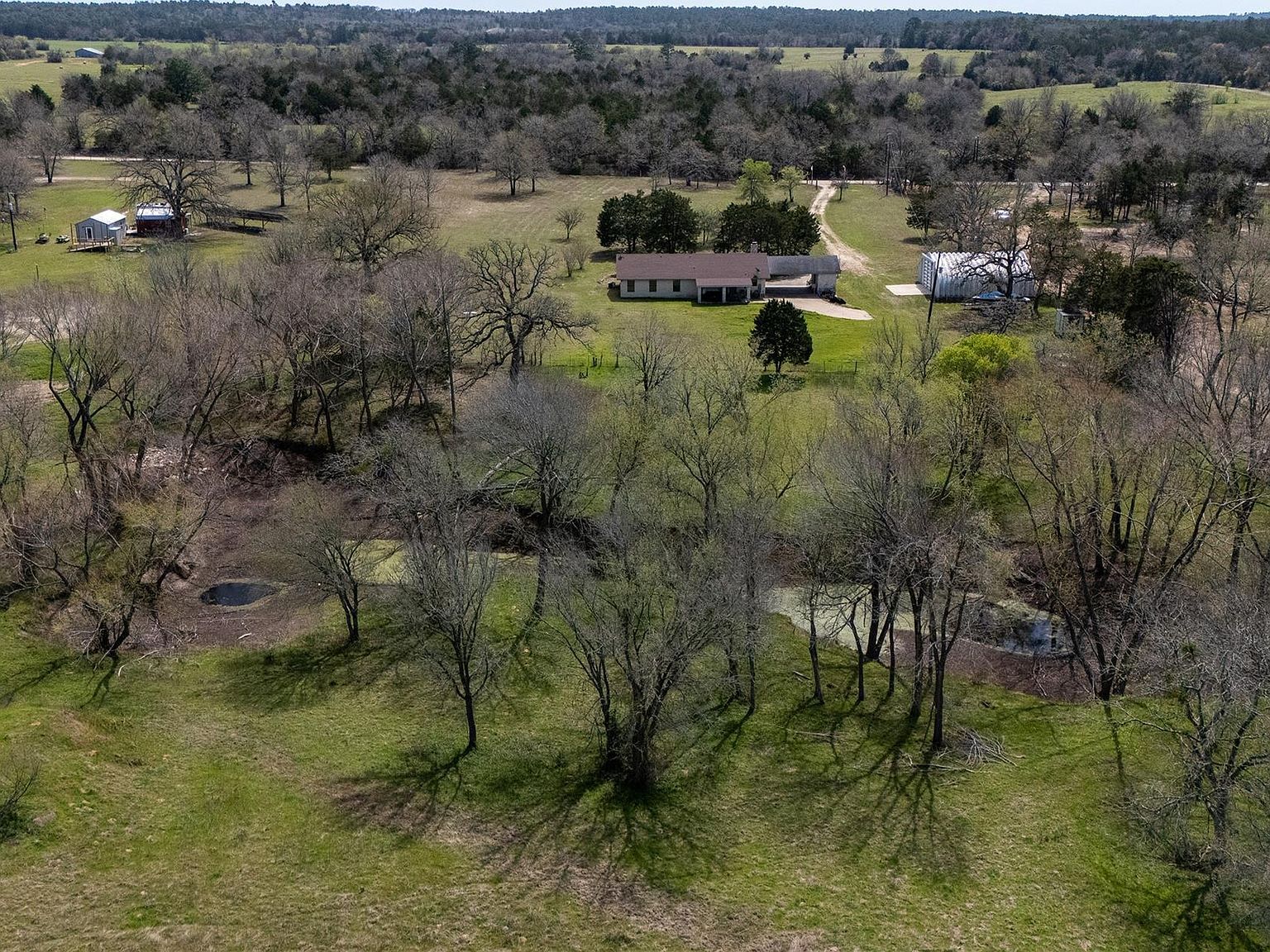 491 Herron Trl Mc Dade, TX 78650 - Thumbnail 4