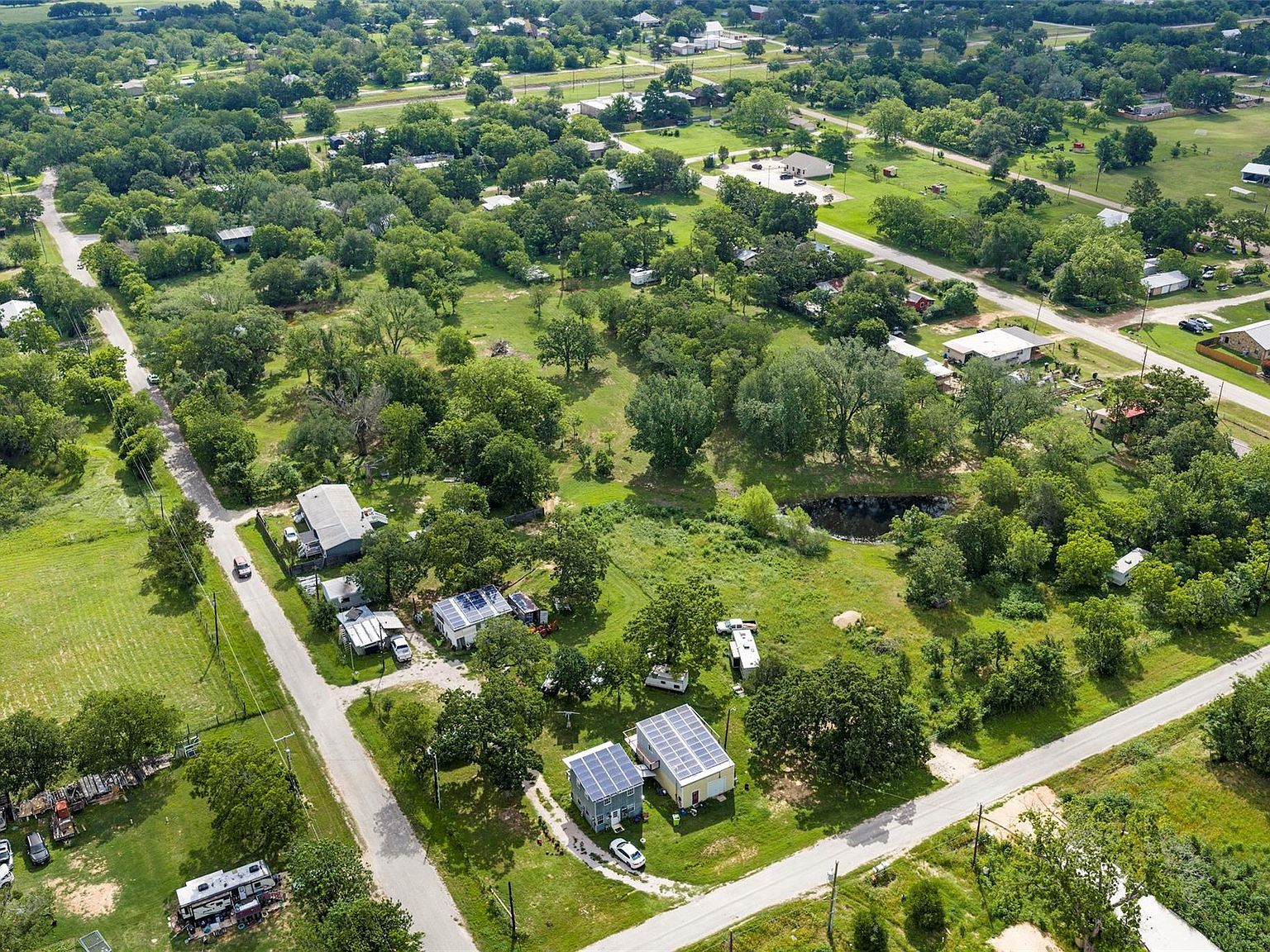 Belton St Mc Dade, TX 78650 - Thumbnail 4