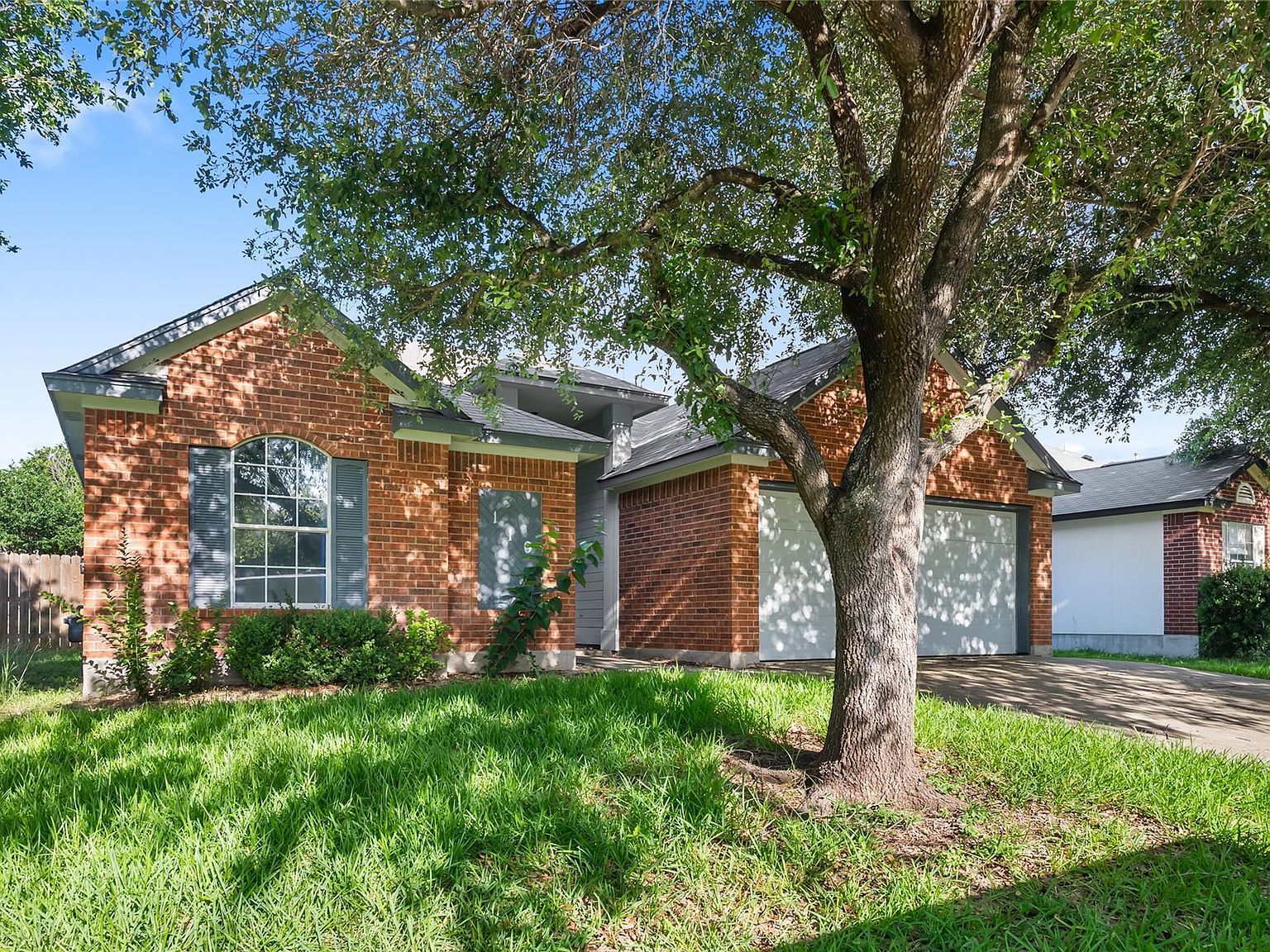 110 Estate Cv Hutto, TX 78634 - Thumbnail 4