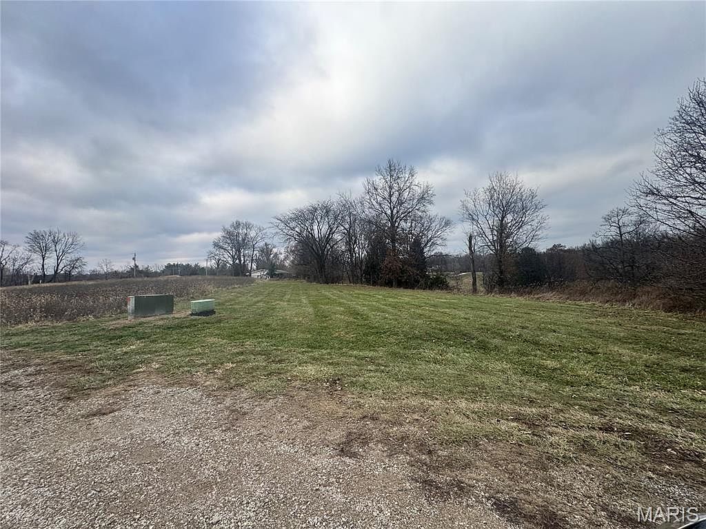 4361 Old Jamestown Winery Rd Florissant, MO 63034 - Thumbnail 4