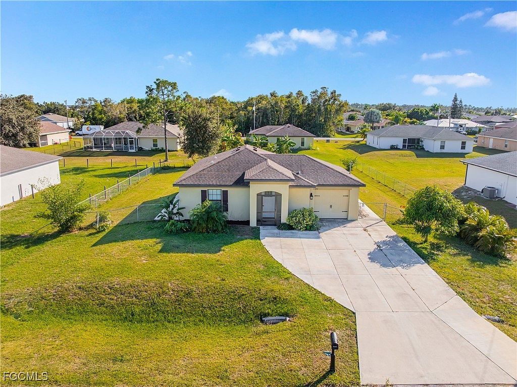 216 Des Cartes St Fort Myers, FL 33913 - Thumbnail 4