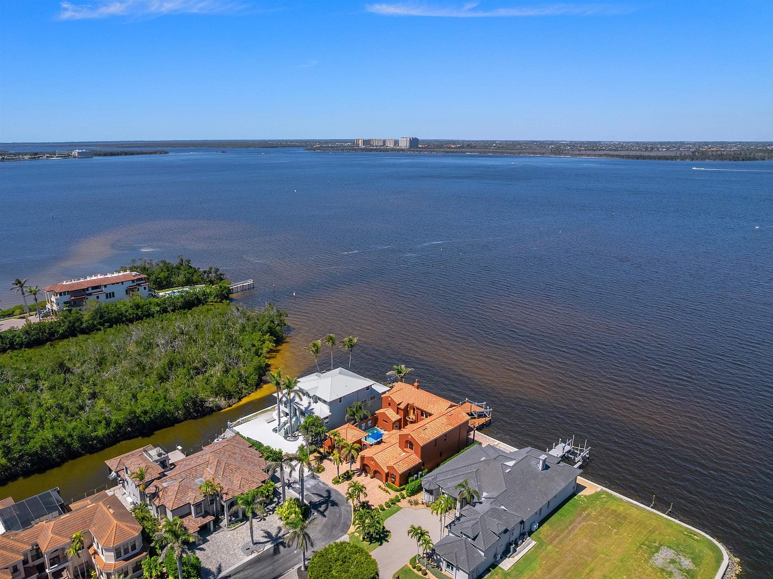 15400 Catalpa Cove Ln Fort Myers, FL 33908 - Thumbnail 4