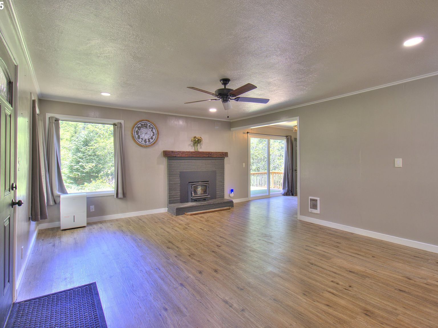 27571 Sitka Ln Gold Beach, OR 97444 - Thumbnail 4