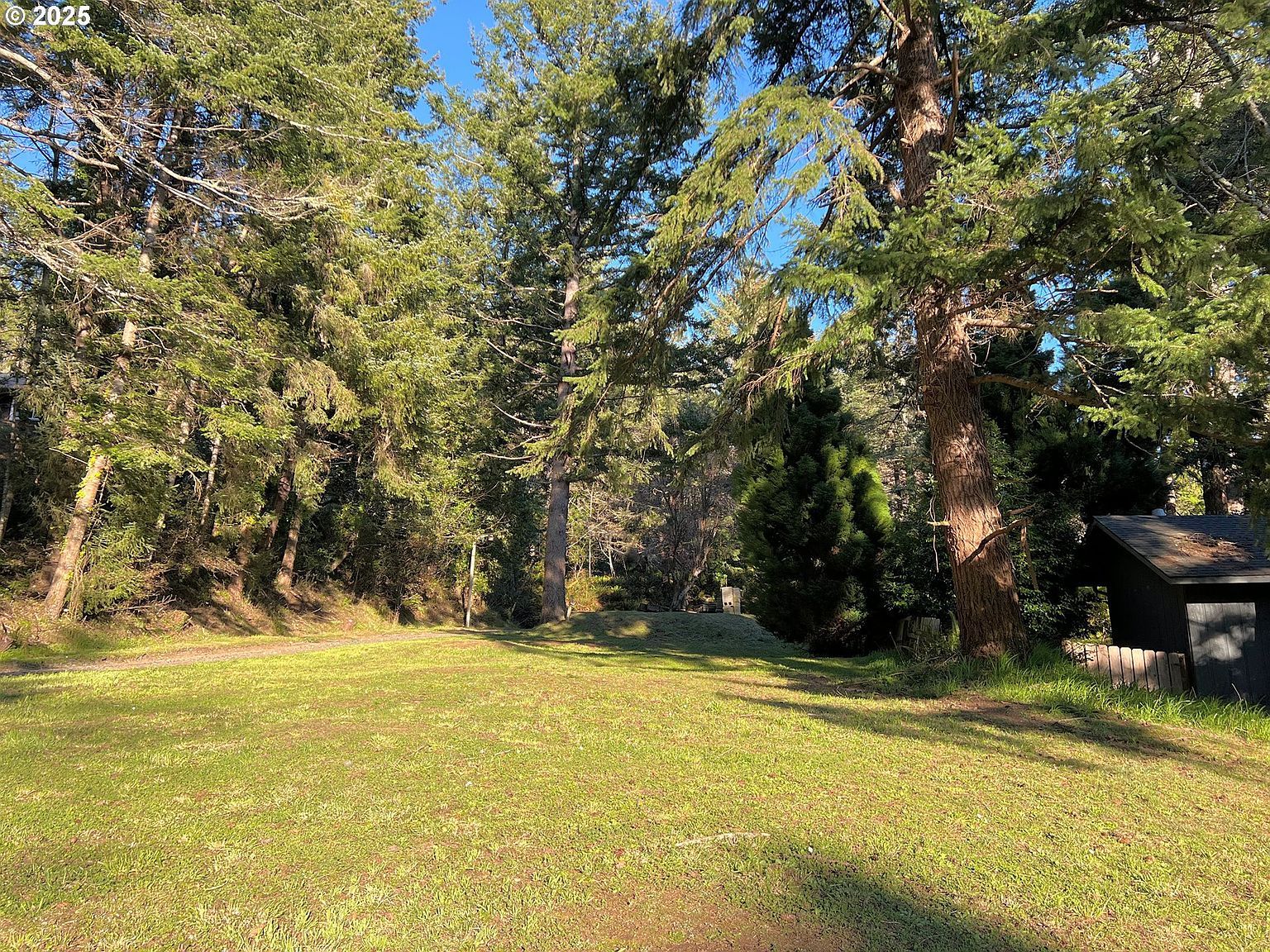 28397 Mateer Rd Gold Beach, OR 97444 - Thumbnail 4