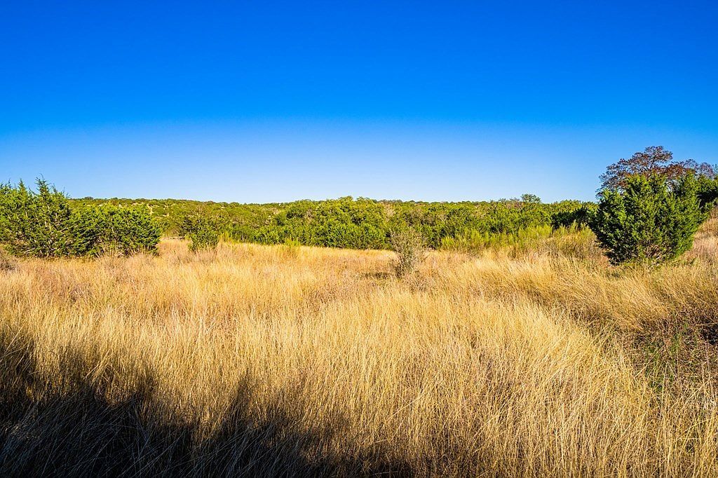 230 Adkins Rd S Kerrville, TX 78028 - Thumbnail 4