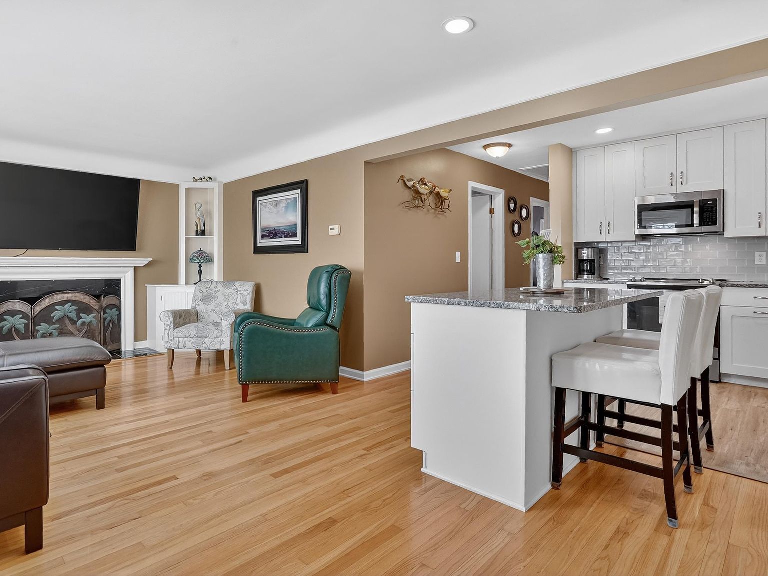 20631 Chalon St Saint Clair Shores, MI 48080 - Thumbnail 4